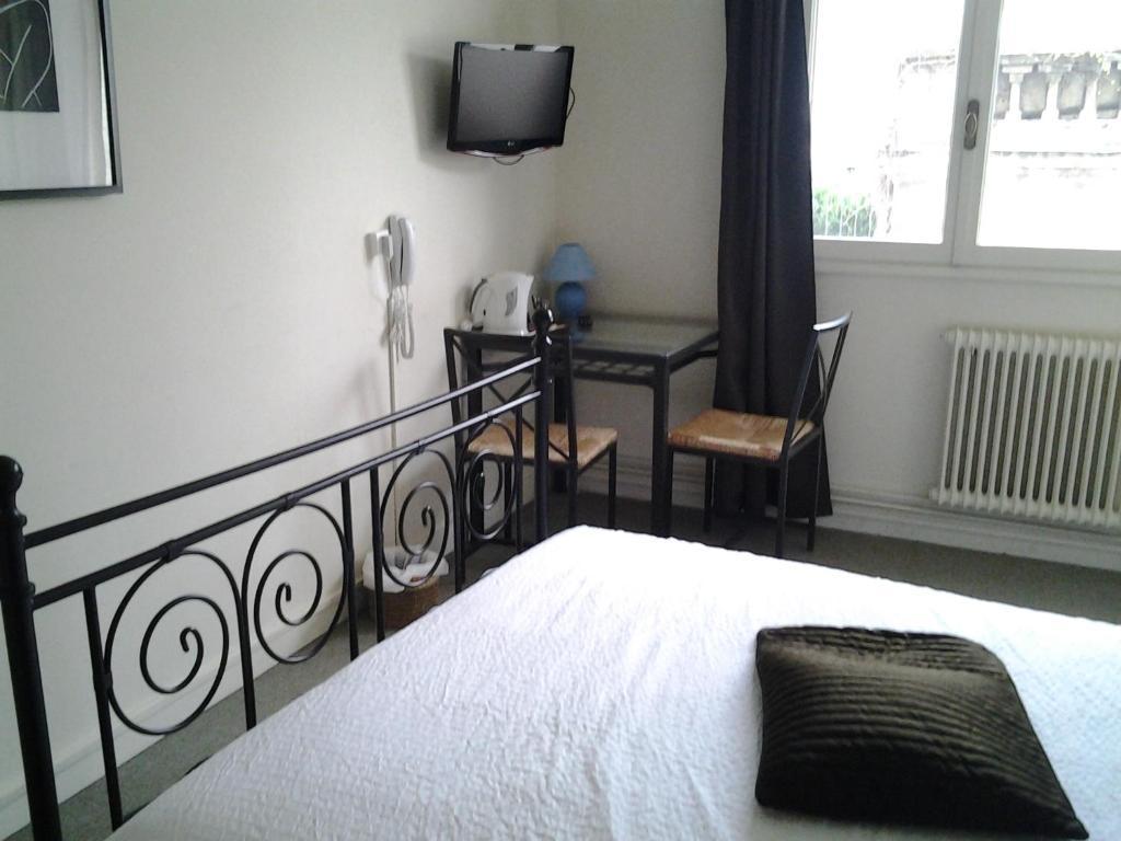 Hotel De Rouen Louviers Dış mekan fotoğraf